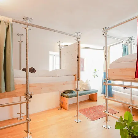 Auberge de jeunesse Montagu & Bar Innsbruck