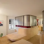 Hostel Montagu & Bar