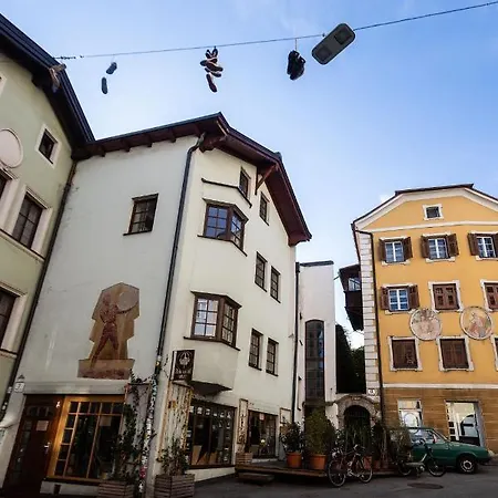 Montagu * Innsbruck
