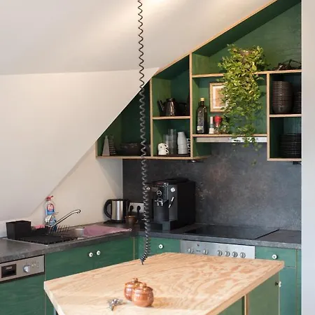 Montagu Vandrarhem *