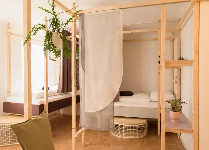 Montagu & Bar Ostello Innsbruck